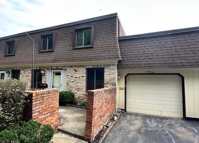 Property at 1651 Mentor Ave, Painesville, OH 44077, 2 beds, 1.5 baths