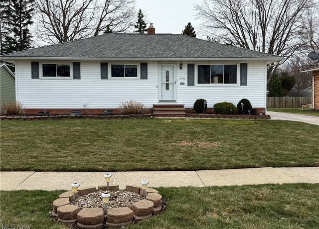 Property at 35590 Hobbie Dr, Eastlake, OH 44095, 3 beds, 1.5 baths
