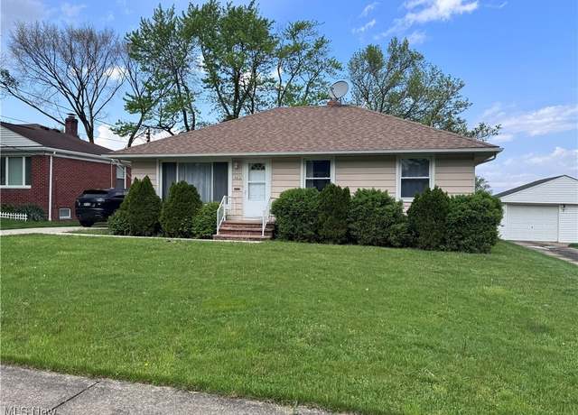 Property at 1422 Lorimer Rd, Parma, OH 44134, 3 beds, 2 baths