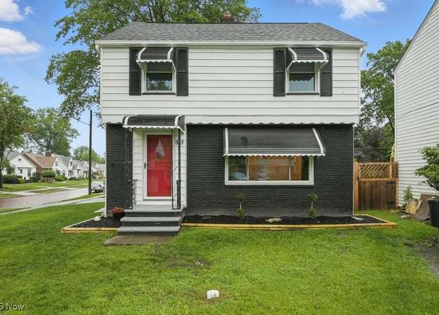 Property at 347 E 271st St, Euclid, OH 44132, 3 beds, 1.5 baths