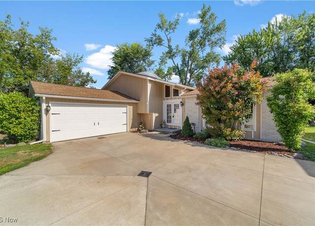 Property at 4122 Woodstock Dr, Lorain, OH 44053, 4 beds, 2 baths