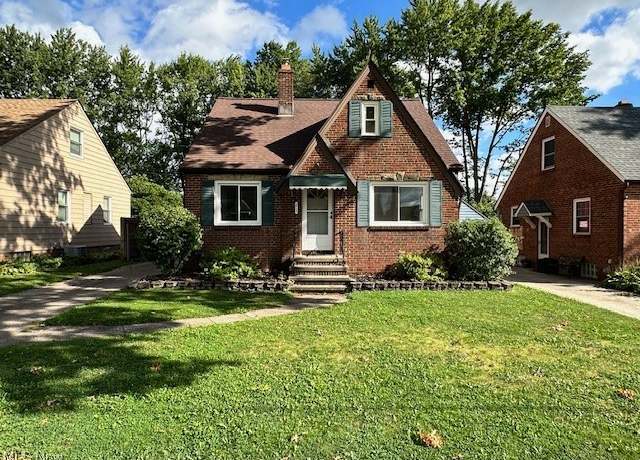Property at 2712 Ralph Ave, Cleveland, OH 44109, 3 beds, 1.5 baths