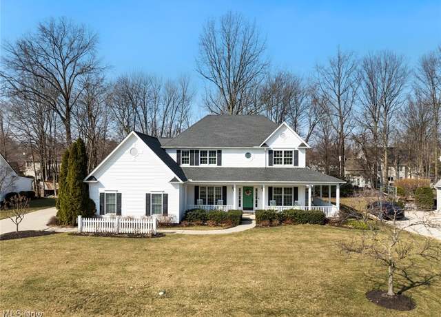 Property at 2138 Lake Pointe Dr, Avon, OH 44011, 3 beds, 2.5 baths