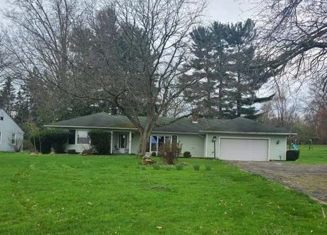 Property at 7022 Oakes Rd, Brecksville, OH 44141, 3 beds, 1.5 baths