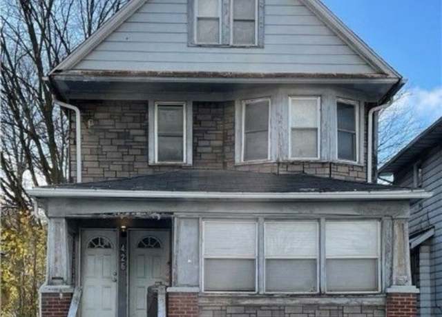 Property at 426 S Arlington St, Akron, OH 44306, 5 beds, 2 baths