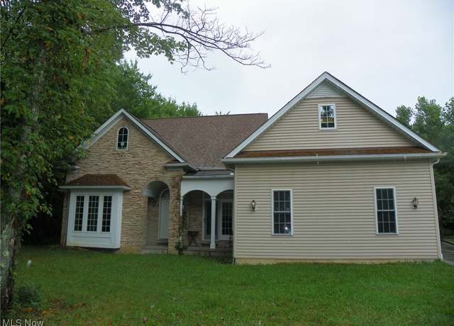 Property at 8417 Chatham Rd, Medina, OH 44256, 3 beds, 3 baths