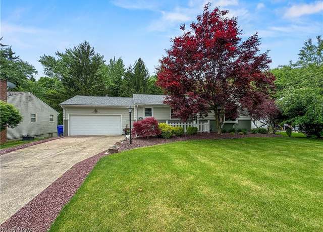 Property at 46 Orchard Dr, Poland, OH 44514, 4 beds, 2 baths