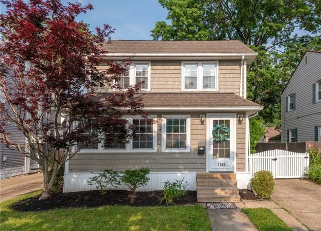 Property at 1652 Brown St, Akron, OH 44301, 3 beds, 2 baths