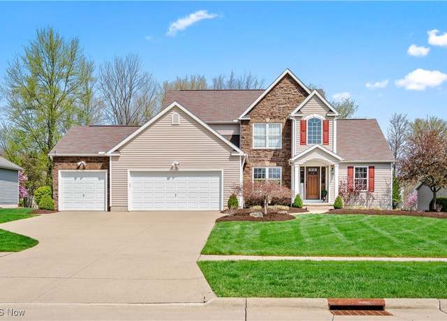 Property at 3673 Muir Tap Dr, Medina, OH 44256, 4 beds, 3.5 baths