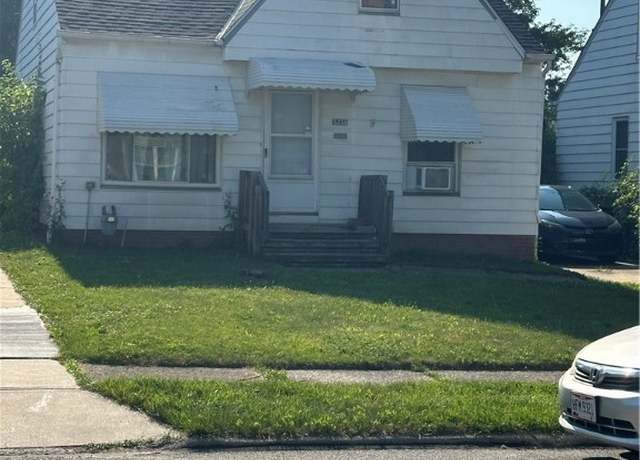 Property at 5256 W 52nd St, Parma, OH 44134, 3 beds, 2 baths