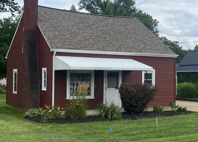 Property at 200 Austin Ave NW, Massillon, OH 44646, 3 beds, 1 bath