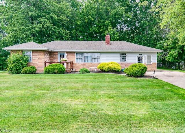 Property at 7 Minnewawa Dr, Timberlake, OH 44095, 3 beds, 2 baths