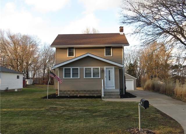Property at 1725 Faye Rd, Akron, OH 44306, 3 beds, 2 baths