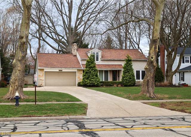 Property at 30124 Wolf Rd, Bay Village, OH 44140, 4 beds, 2.5 baths