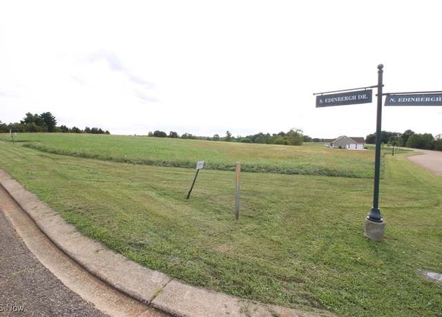 Property at 5020 Wilshire Dr, Zanesville, OH 43701