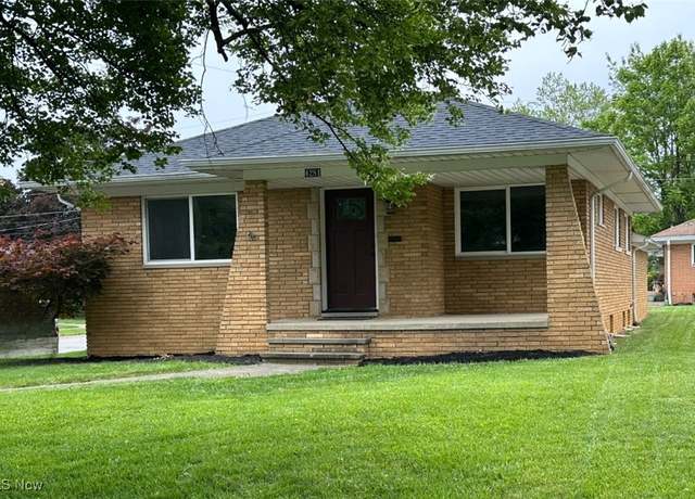 Property at 4281 Grannis Rd, Fairview Park, OH 44126, 5 beds, 2 baths
