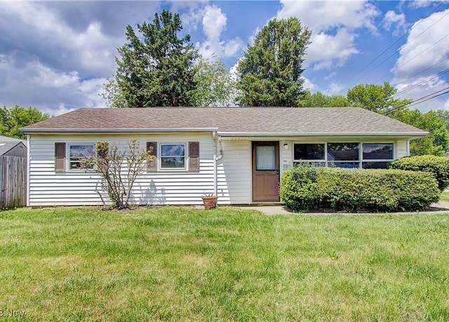 Property at 2811 22nd St NE, Canton, OH 44705, 3 beds, 1 bath
