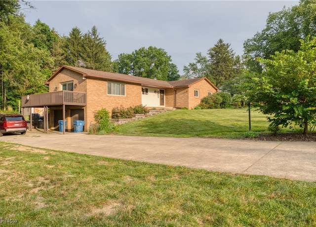 Property at 620 High St NE, Canal Fulton, OH 44614, 4 beds, 3 baths