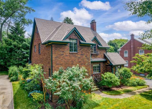 Property at 643 Orlando Ave, Akron, OH 44320, 4 beds, 2.5 baths