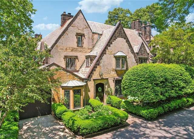 Property at 12403 Fairhill Rd, Cleveland, OH 44120, 4 beds, 3.5 baths