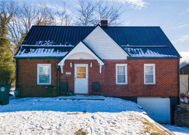 Property at 832 Buena Vista Blvd, Steubenville, OH 43952, 4 beds, 1.5 baths