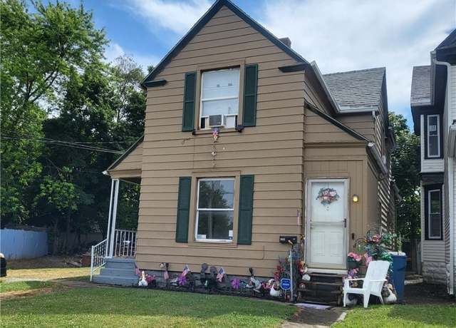 Property at 1512 Lexington Ave, Lorain, OH 44052, 4 beds, 2 baths