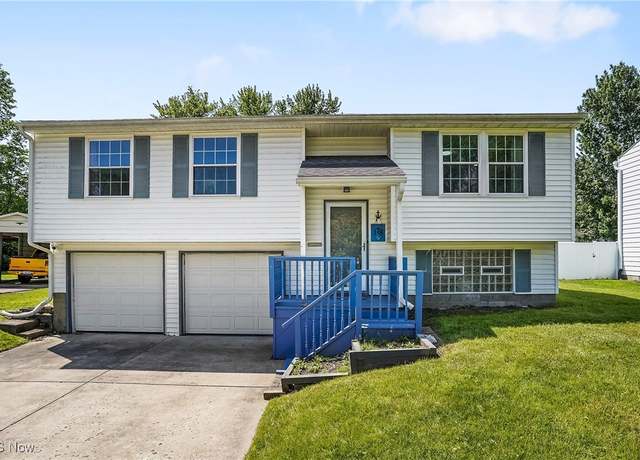 Property at 178 Summerberry Ln, Niles, OH 44446, 3 beds, 1.5 baths