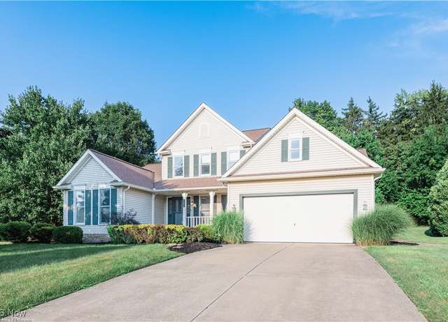 Property at 9949 Parkland Dr, Twinsburg, OH 44087, 4 beds, 3 baths