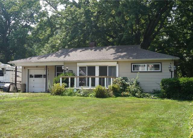 Property at 7590 Lake Rd, Madison, OH 44057, 3 beds, 1 bath