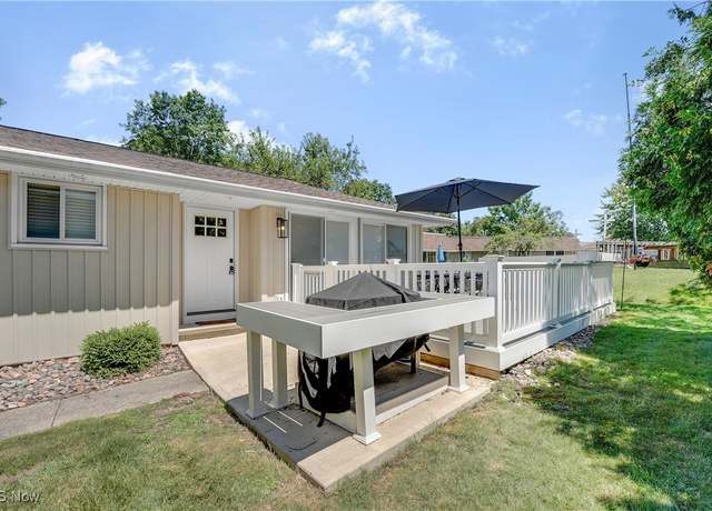 Property at 3806 Commodore Cv W #51, Aurora, OH 44202, 2 beds, 1 bath