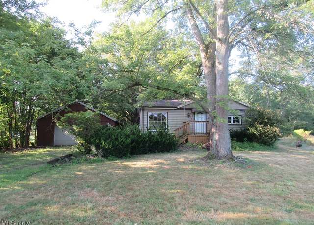 Property at 9714 Salem Warren Rd, Salem, OH 44460, 3 beds, 1 bath