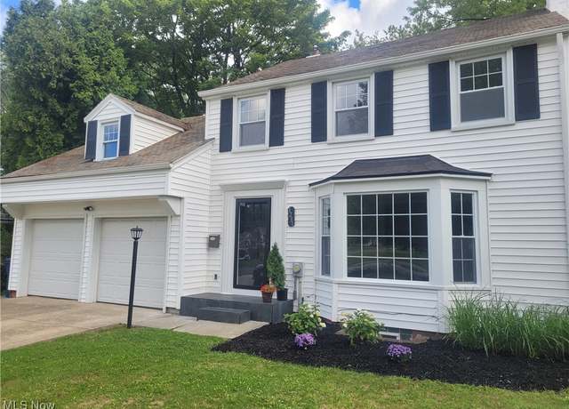 Property at 1231 Hereford Rd, Cleveland Heights, OH 44118, 3 beds, 1.5 baths