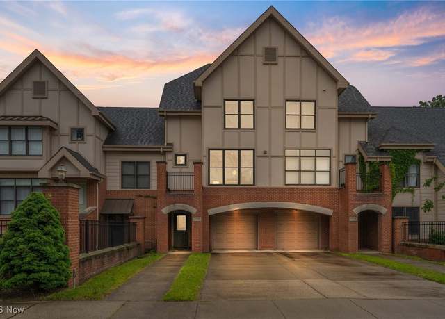 Property at 3128 E 135th St #4, Cleveland, OH 44120, 2 beds, 2.5 baths