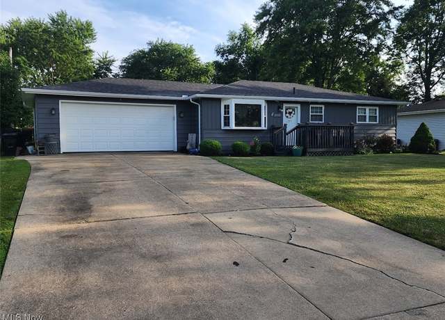 Property at 20595 Westwood Park Blvd, Strongsville, OH 44149, 3 beds, 2 baths