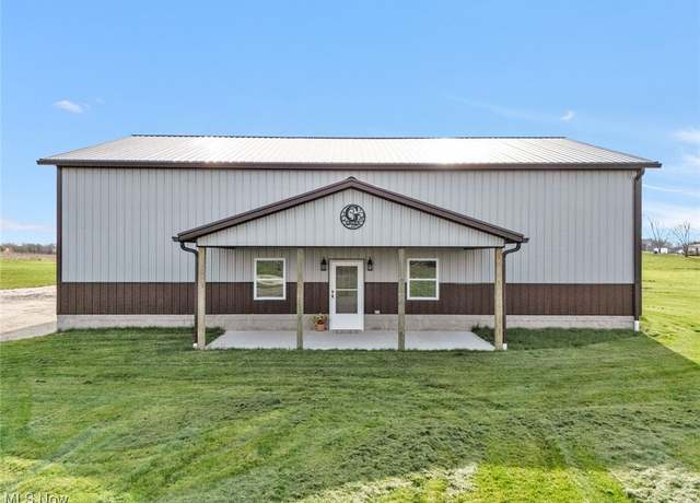 Property at 3190 Kensington Rd NE, Carrollton, OH 44615, 1 bed, 1.5 baths