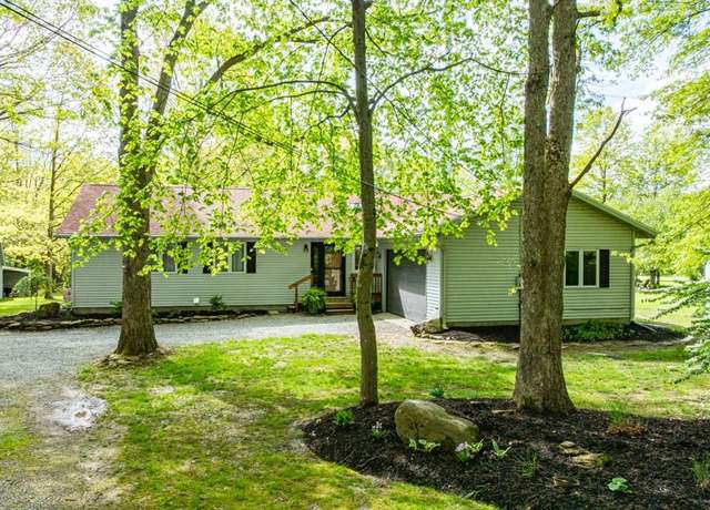 Property at 8584 Fisher Rd, Diamond, OH 44412, 3 beds, 2.5 baths