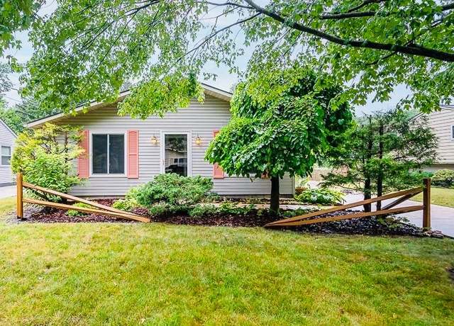 Property at 6472 Rosebelle Ave, North Ridgeville, OH 44039, 4 beds, 1.5 baths