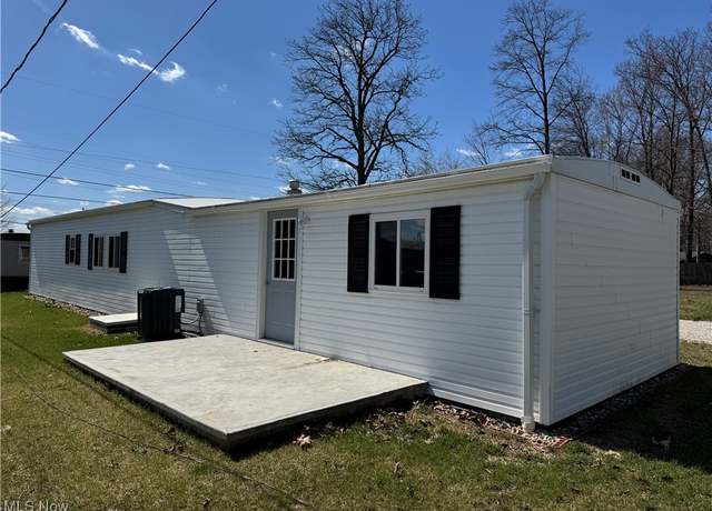Property at 1168 & 1171 Seminole Ave, Mansfield, OH 44906, 4 beds, 3.5 baths