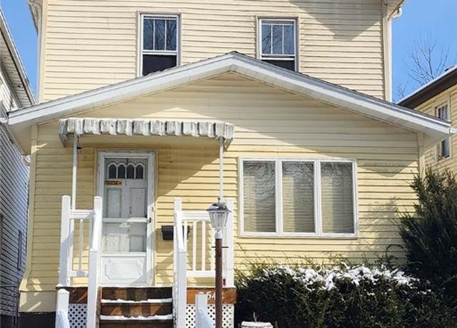 Property at 542 Cedar Ave, Steubenville, OH 43952, 3 beds, 1 bath