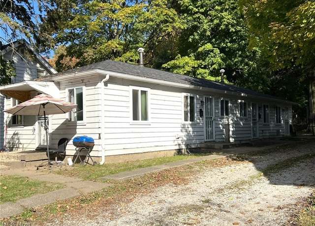 Property at 985-987 Diana Ave, Akron, OH 44307, 4 beds, 2 baths