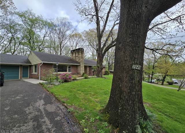 Property at 2049 Allandale Dr, Wooster, OH 44691, 4 beds, 2.5 baths