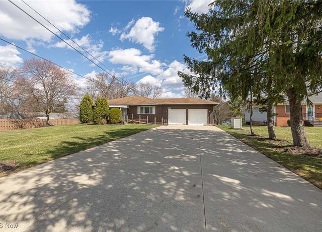 Property at 7997 Wesley Dr, Strongsville, OH 44136, 6 beds, 3 baths