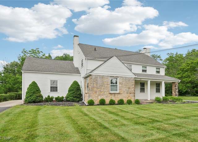 Property at 111 E Garfield Rd, Aurora, OH 44202, 3 beds, 1.5 baths