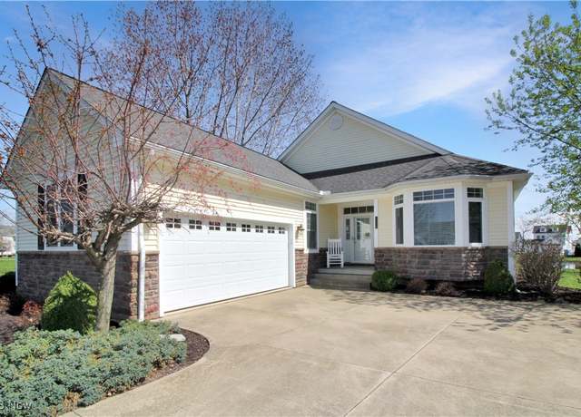 Property at 1239 Catawba Bay Dr, Port Clinton, OH 43452, 3 beds, 2 baths