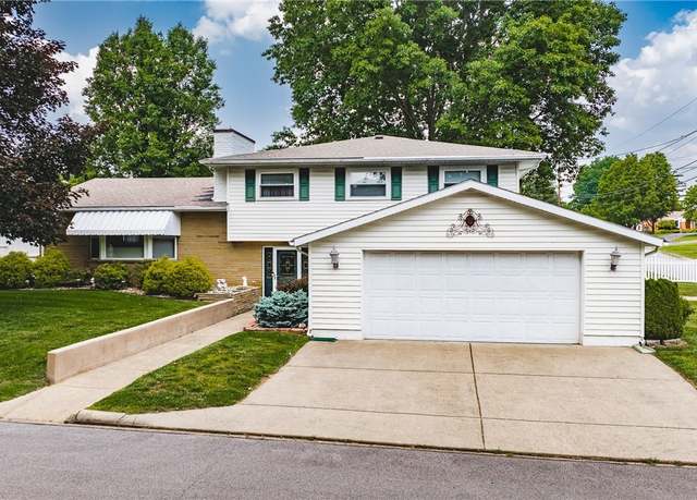Property at 1905 Lewis Ave, Parkersburg, WV 26104, 3 beds, 2.5 baths