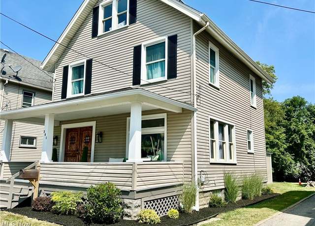 Property at 281 Sexton St, Struthers, OH 44471, 3 beds, 1 bath