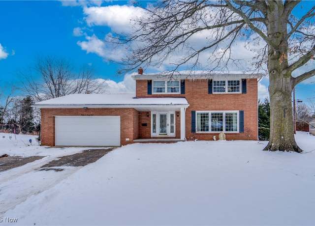 Property at 3628 Darien Ave NW, Canton, OH 44718, 5 beds, 2.5 baths