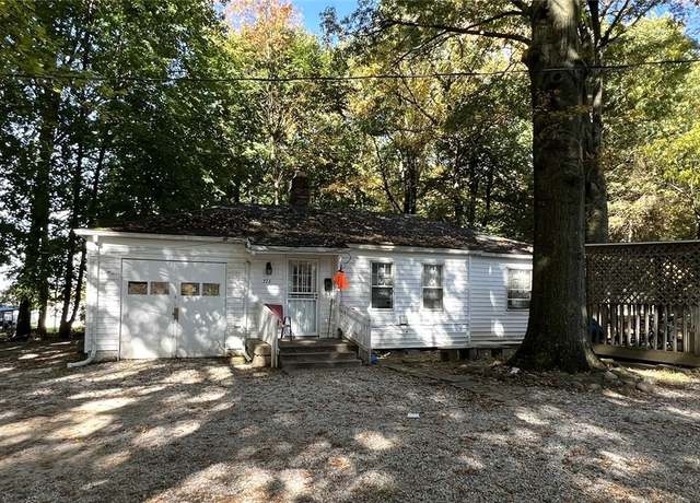 Property at 776 Kraus Ct, Akron, OH 44307, 6 beds, 3 baths