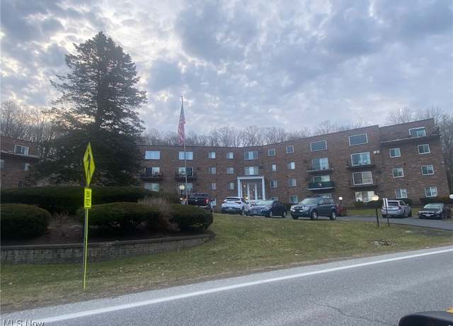 Property at 315 Solon Rd #108, Chagrin Falls, OH 44022, 2 beds, 1.5 baths
