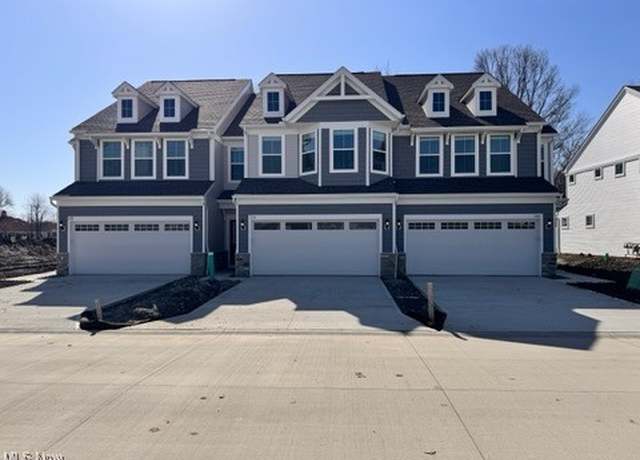 Property at 724 Harbour Town Ct, Avon Lake, OH 44012, 3 beds, 2.5 baths